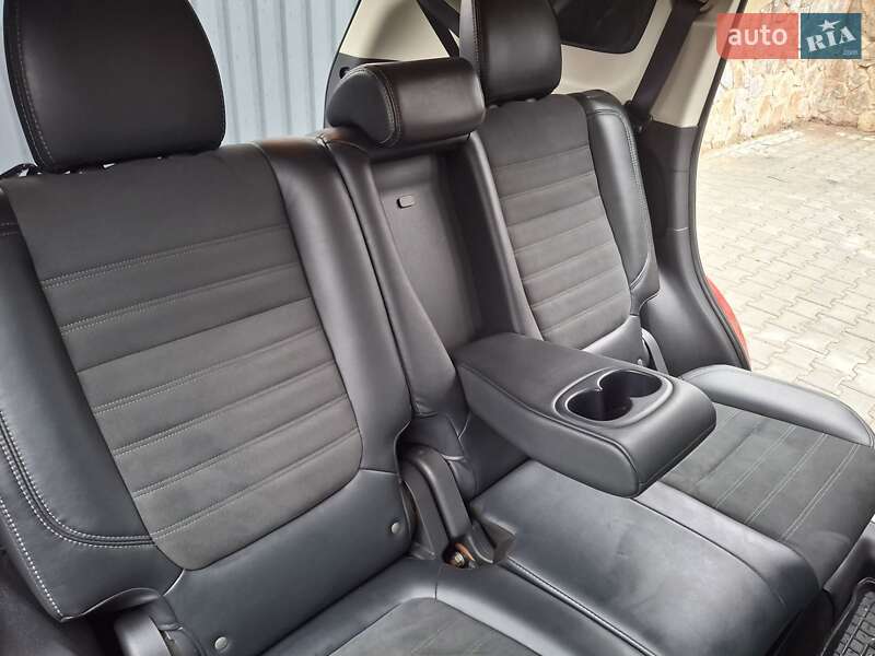 Позашляховик / Кросовер Mitsubishi Outlander 2019 в Вінниці