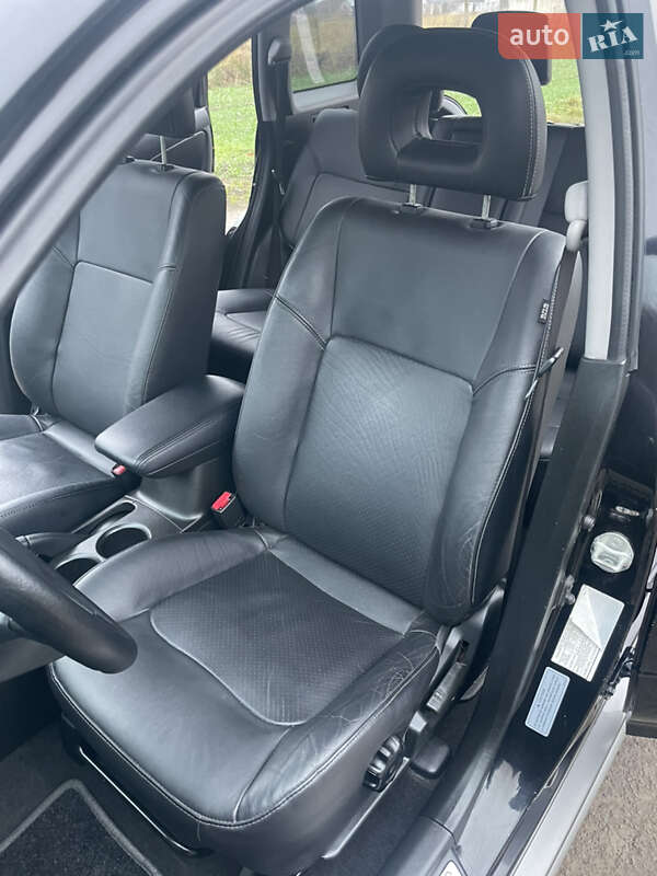 Внедорожник / Кроссовер Mitsubishi Outlander 2006 в Ровно