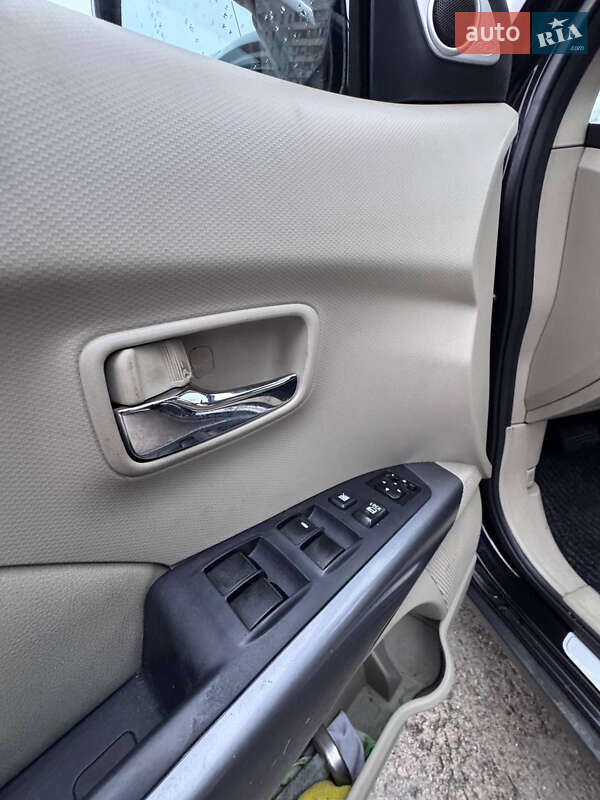 Позашляховик / Кросовер Mitsubishi Outlander 2007 в Запоріжжі фото 11 Позашляховик / Кросовер Mitsubishi Outlander 2007 в Запоріжжі