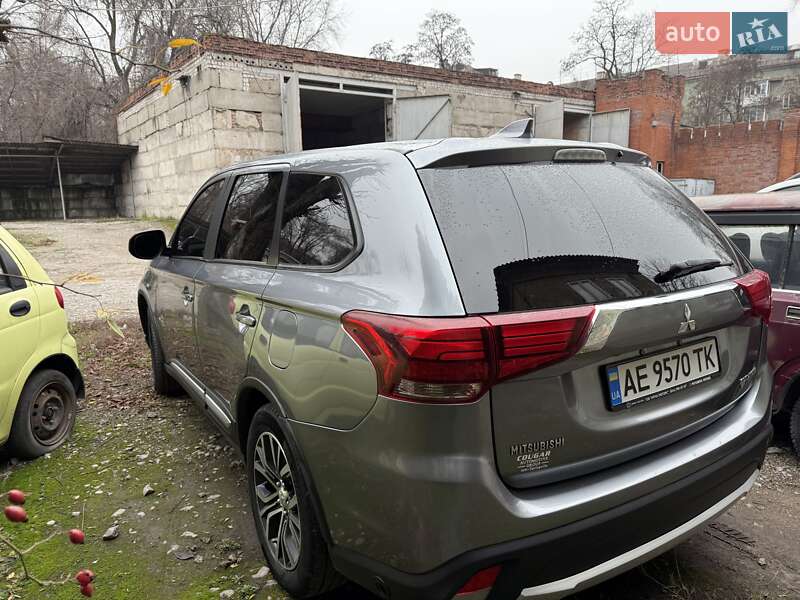Позашляховик / Кросовер Mitsubishi Outlander 2017 в Кам'янському фото 7 Позашляховик / Кросовер Mitsubishi Outlander 2017 в Кам'янському