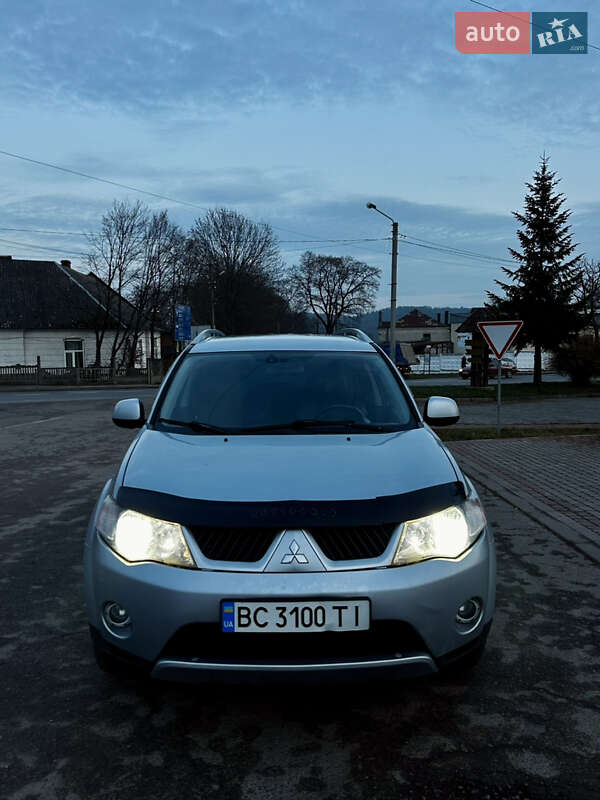 Mitsubishi Outlander 2008