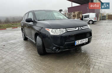 Внедорожник / Кроссовер Mitsubishi Outlander 2014 в Черновцах
