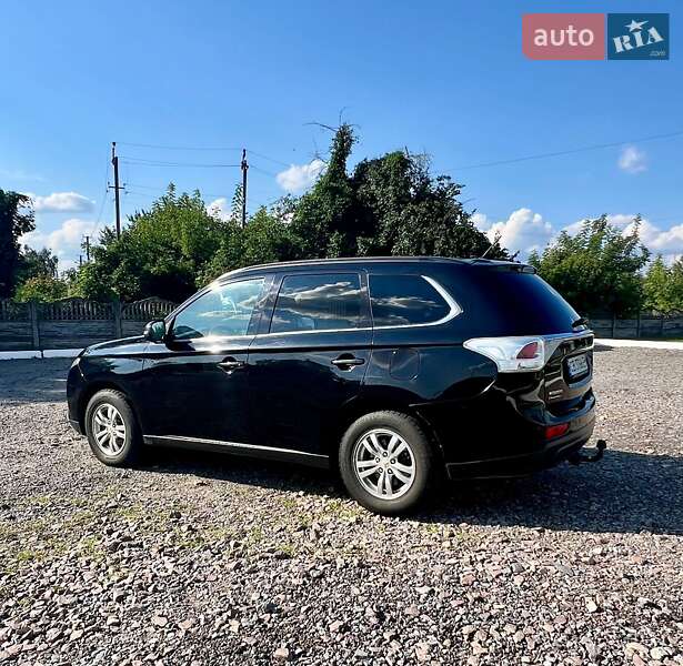 Позашляховик / Кросовер Mitsubishi Outlander 2012 в Батурині фото 3 Позашляховик / Кросовер Mitsubishi Outlander 2012 в Батурині