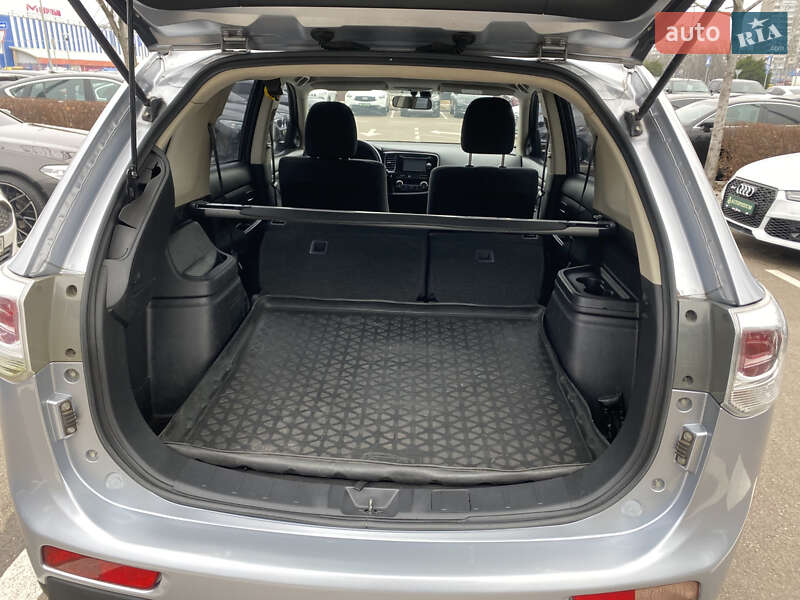 Позашляховик / Кросовер Mitsubishi Outlander 2012 в Києві фото 30 Позашляховик / Кросовер Mitsubishi Outlander 2012 в Києві