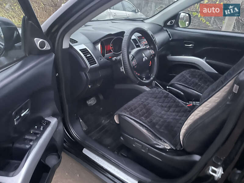 Внедорожник / Кроссовер Mitsubishi Outlander 2007 в Николаеве фото 11 Внедорожник / Кроссовер Mitsubishi Outlander 2007 в Николаеве