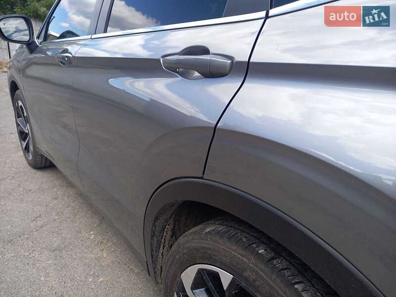 Внедорожник / Кроссовер Mitsubishi Outlander 2021 в Черкассах фото 14 Внедорожник / Кроссовер Mitsubishi Outlander 2021 в Черкассах