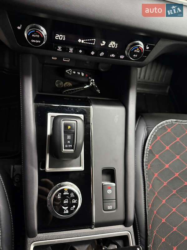 Внедорожник / Кроссовер Mitsubishi Outlander 2022 в Ирпене