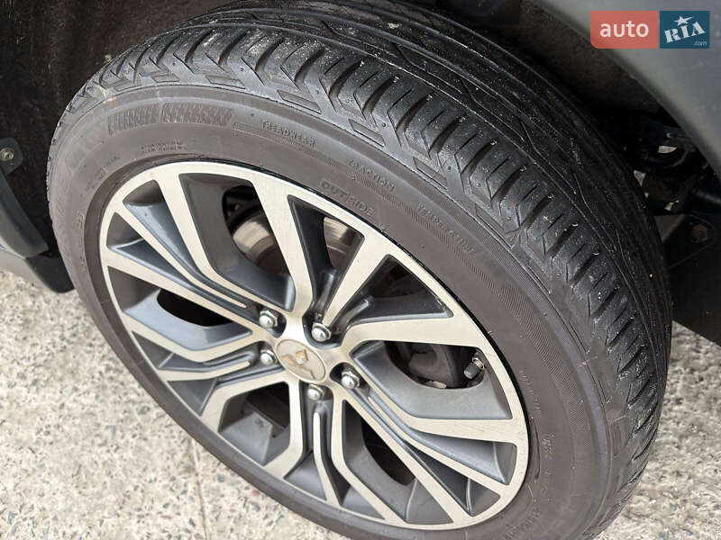 Позашляховик / Кросовер Mitsubishi Outlander 2017 в Львові фото 39 Позашляховик / Кросовер Mitsubishi Outlander 2017 в Львові