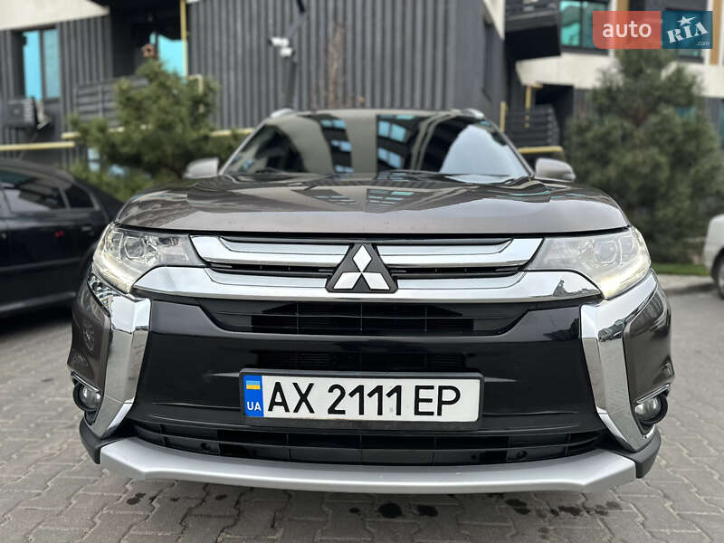 Внедорожник / Кроссовер Mitsubishi Outlander 2016 в Киеве фото 10 Внедорожник / Кроссовер Mitsubishi Outlander 2016 в Киеве
