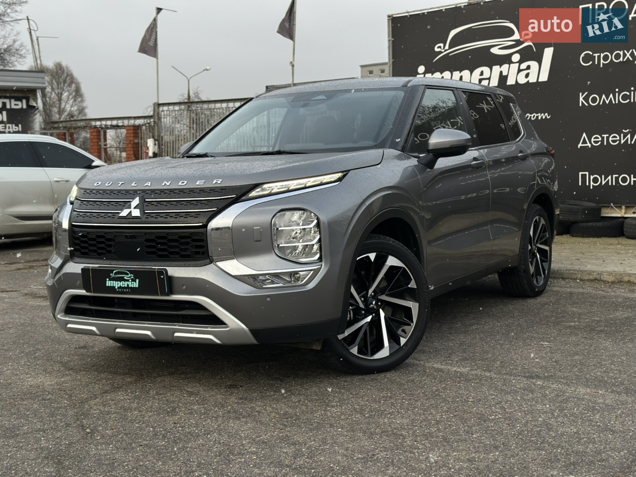 2022 Mitsubishi Outlander - мініатюра 16