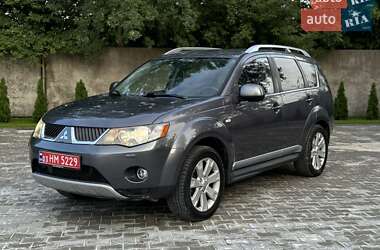 Внедорожник / Кроссовер Mitsubishi Outlander 2008 в Костополе