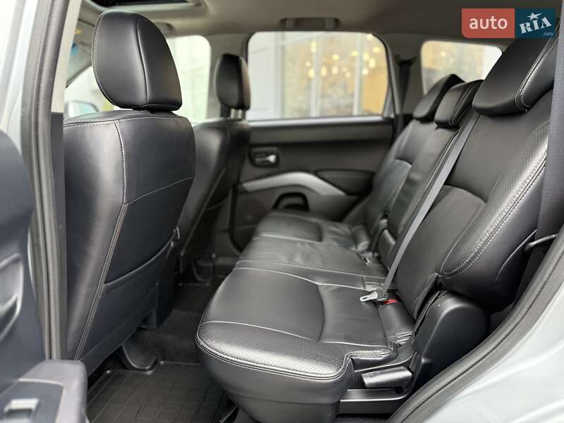 Внедорожник / Кроссовер Mitsubishi Outlander 2007 в Киеве фото 18 Внедорожник / Кроссовер Mitsubishi Outlander 2007 в Киеве