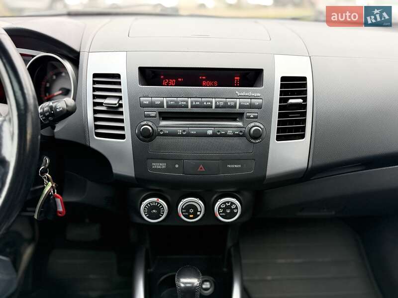 Внедорожник / Кроссовер Mitsubishi Outlander 2007 в Киеве фото 21 Внедорожник / Кроссовер Mitsubishi Outlander 2007 в Киеве