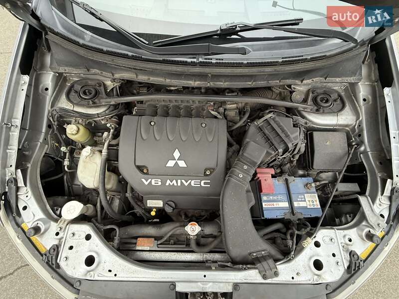 Внедорожник / Кроссовер Mitsubishi Outlander 2007 в Киеве фото 31 Внедорожник / Кроссовер Mitsubishi Outlander 2007 в Киеве