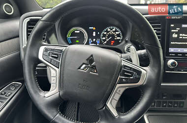 Позашляховик / Кросовер Mitsubishi Outlander 2019 в Львові