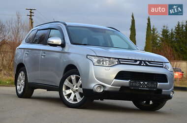 Внедорожник / Кроссовер Mitsubishi Outlander 2013 в Стрые