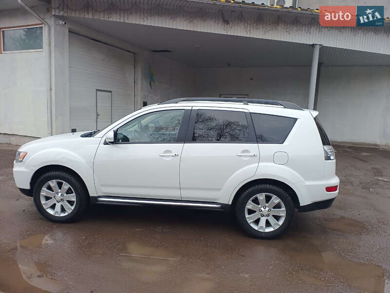 Внедорожник / Кроссовер Mitsubishi Outlander 2013 в Тернополе фото 8 Внедорожник / Кроссовер Mitsubishi Outlander 2013 в Тернополе