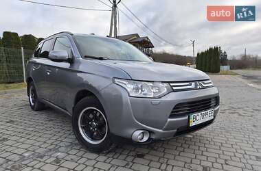 Внедорожник / Кроссовер Mitsubishi Outlander 2013 в Львове
