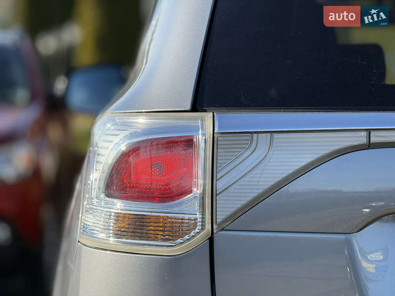 Внедорожник / Кроссовер Mitsubishi Outlander 2013 в Стрые фото 18 Внедорожник / Кроссовер Mitsubishi Outlander 2013 в Стрые