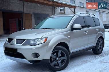 Внедорожник / Кроссовер Mitsubishi Outlander 2007 в Ахтырке