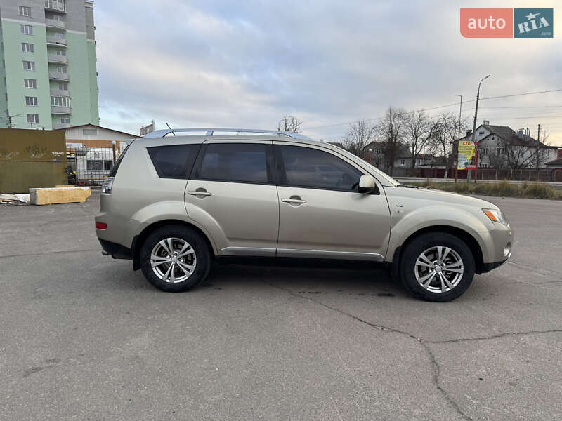 Позашляховик / Кросовер Mitsubishi Outlander 2007 в Чернігові