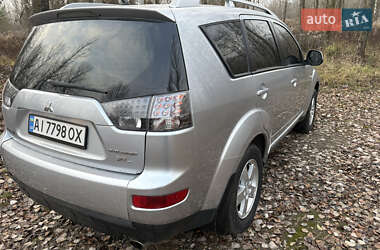 Внедорожник / Кроссовер Mitsubishi Outlander 2008 в Киеве