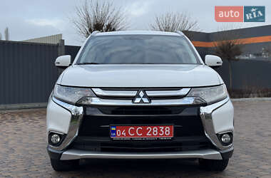 Позашляховик / Кросовер Mitsubishi Outlander 2015 в Броварах