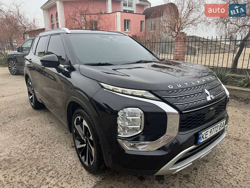 Mitsubishi Outlander 2021