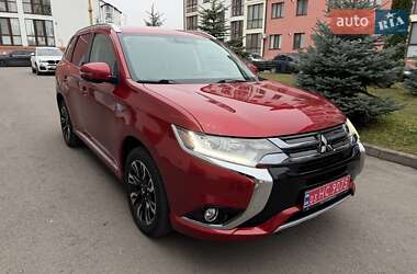 Внедорожник / Кроссовер Mitsubishi Outlander 2018 в Ровно