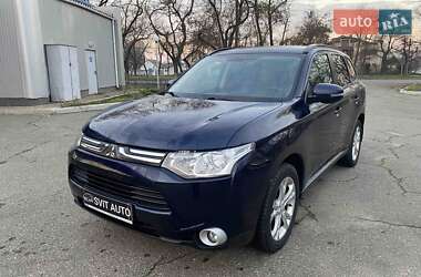 Позашляховик / Кросовер Mitsubishi Outlander 2013 в Миколаєві