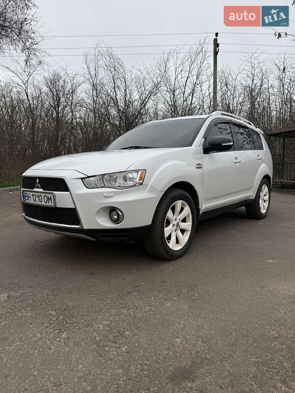 Mitsubishi Outlander 2008