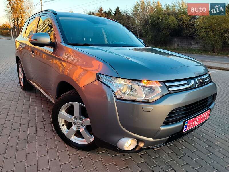 Mitsubishi Outlander 2013