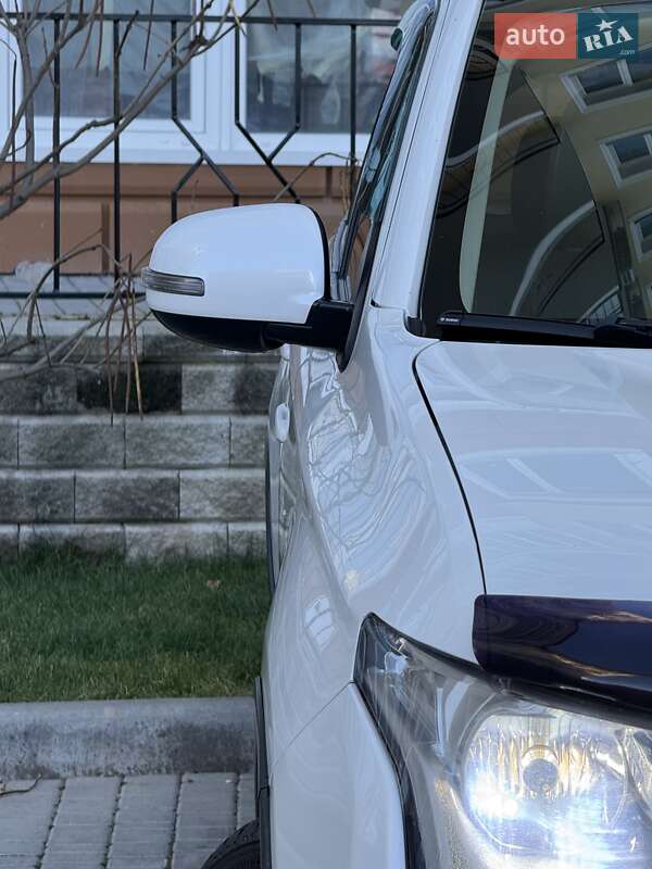 Внедорожник / Кроссовер Mitsubishi Outlander 2014 в Одессе