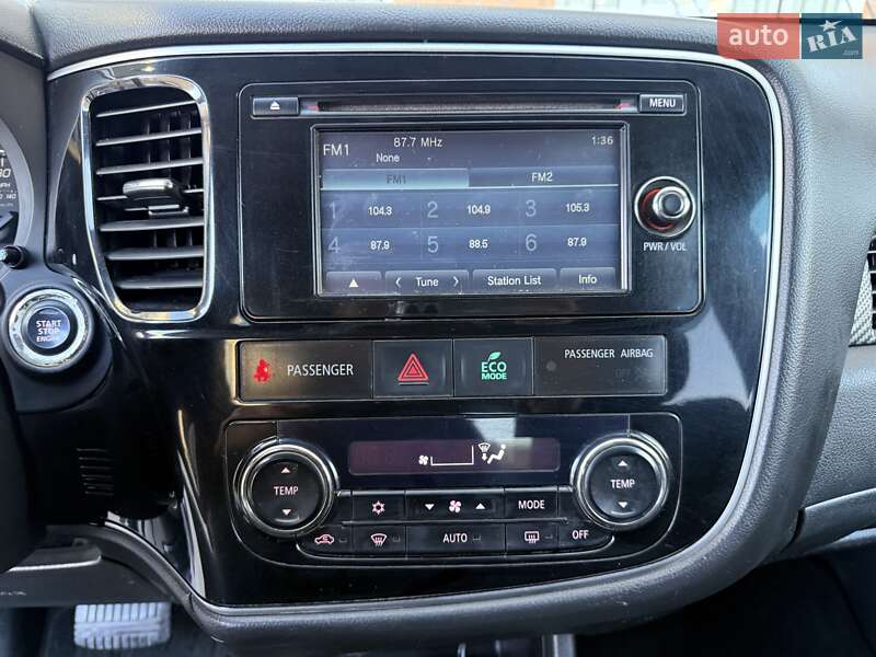 Внедорожник / Кроссовер Mitsubishi Outlander 2014 в Одессе