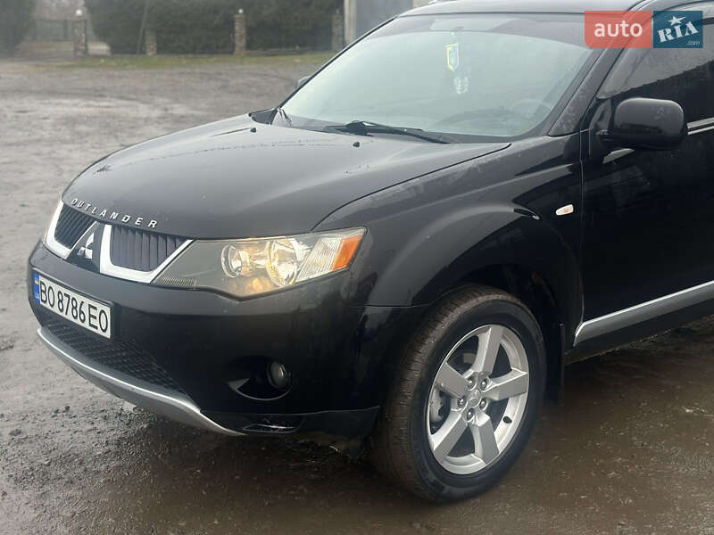 Позашляховик / Кросовер Mitsubishi Outlander 2008 в Івано-Франківську