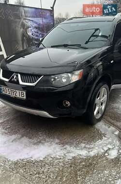 Внедорожник / Кроссовер Mitsubishi Outlander 2006 в Сваляве