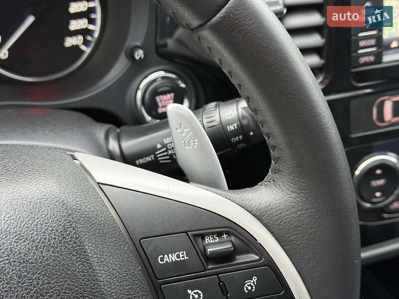 Внедорожник / Кроссовер Mitsubishi Outlander 2012 в Тернополе