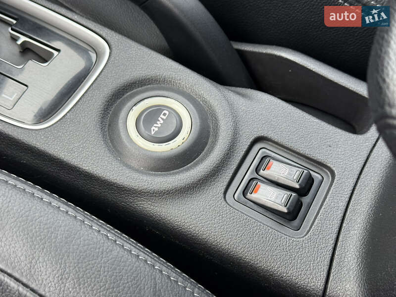 Внедорожник / Кроссовер Mitsubishi Outlander 2012 в Тернополе