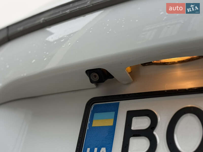 Внедорожник / Кроссовер Mitsubishi Outlander 2012 в Тернополе