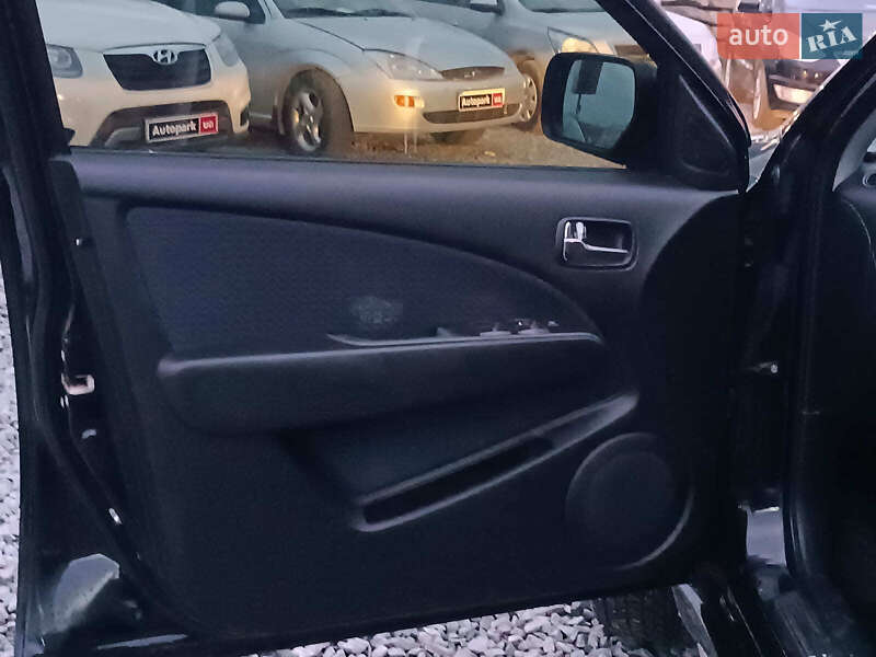 Позашляховик / Кросовер Mitsubishi Outlander 2008 в Львові