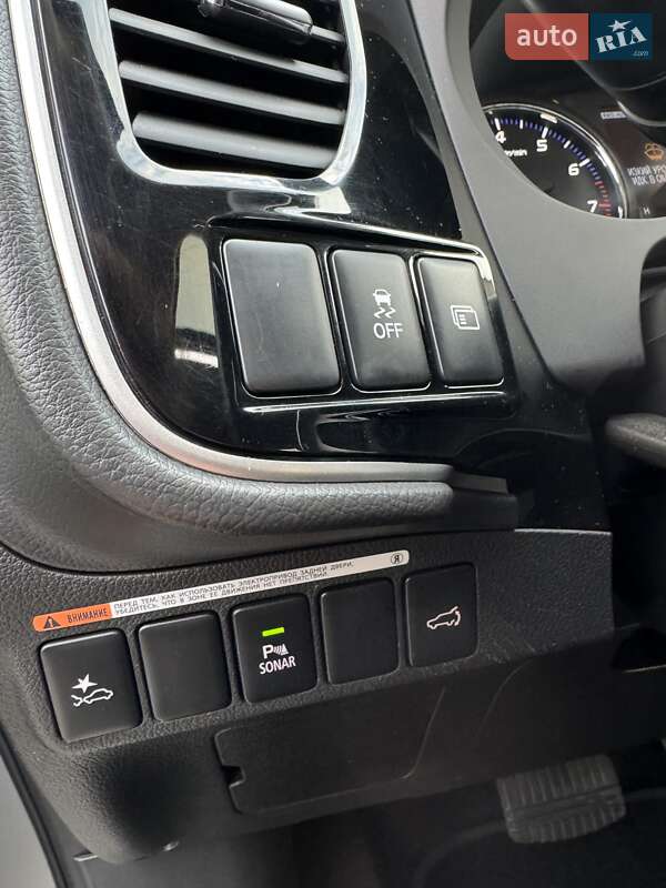 Позашляховик / Кросовер Mitsubishi Outlander 2018 в Києві фото 15 Позашляховик / Кросовер Mitsubishi Outlander 2018 в Києві