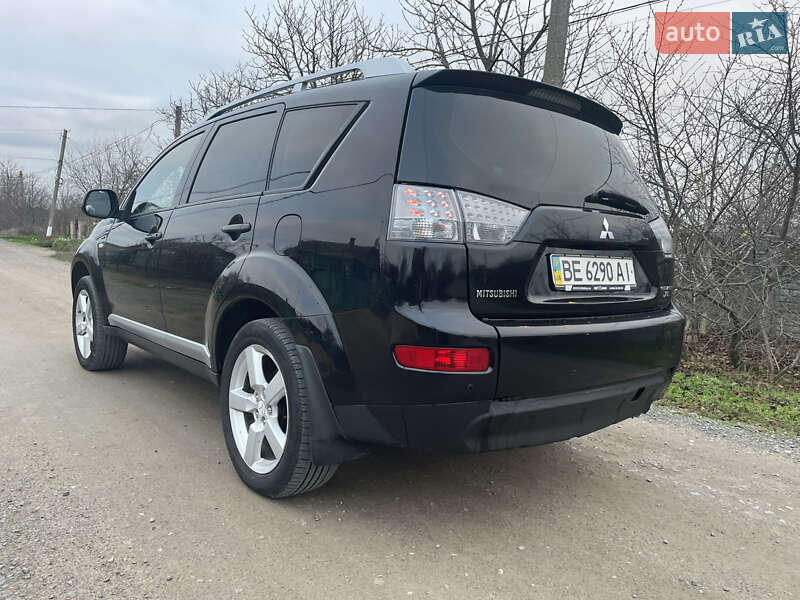 Позашляховик / Кросовер Mitsubishi Outlander 2007 в Миколаєві
