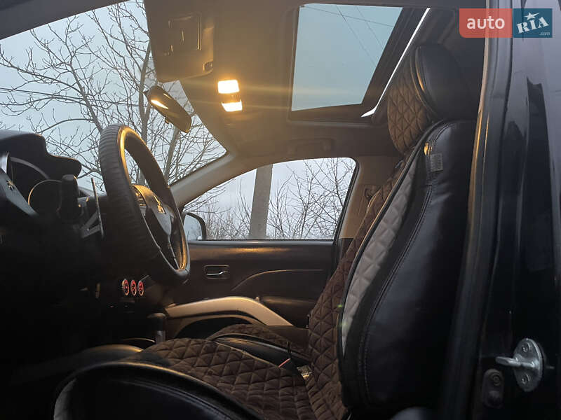 Позашляховик / Кросовер Mitsubishi Outlander 2007 в Миколаєві