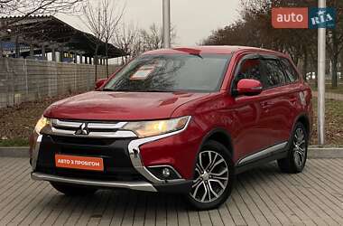 Внедорожник / Кроссовер Mitsubishi Outlander 2015 в Днепре