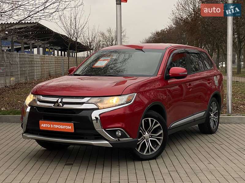 Mitsubishi Outlander 2015