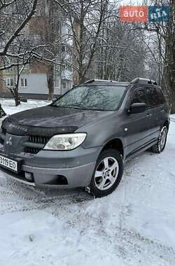 Внедорожник / Кроссовер Mitsubishi Outlander 2004 в Кропивницком