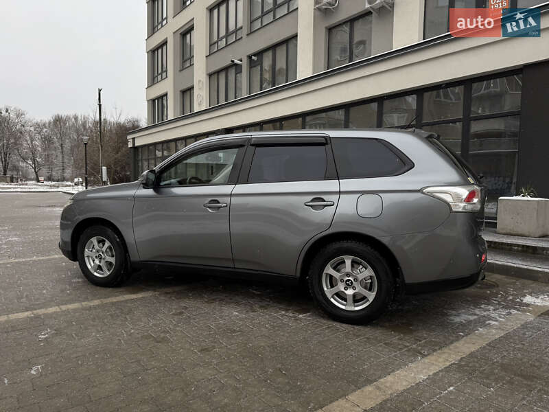 Позашляховик / Кросовер Mitsubishi Outlander 2014 в Івано-Франківську фото 4 Позашляховик / Кросовер Mitsubishi Outlander 2014 в Івано-Франківську