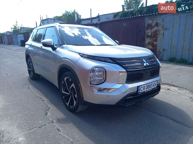 Mitsubishi Outlander 2022