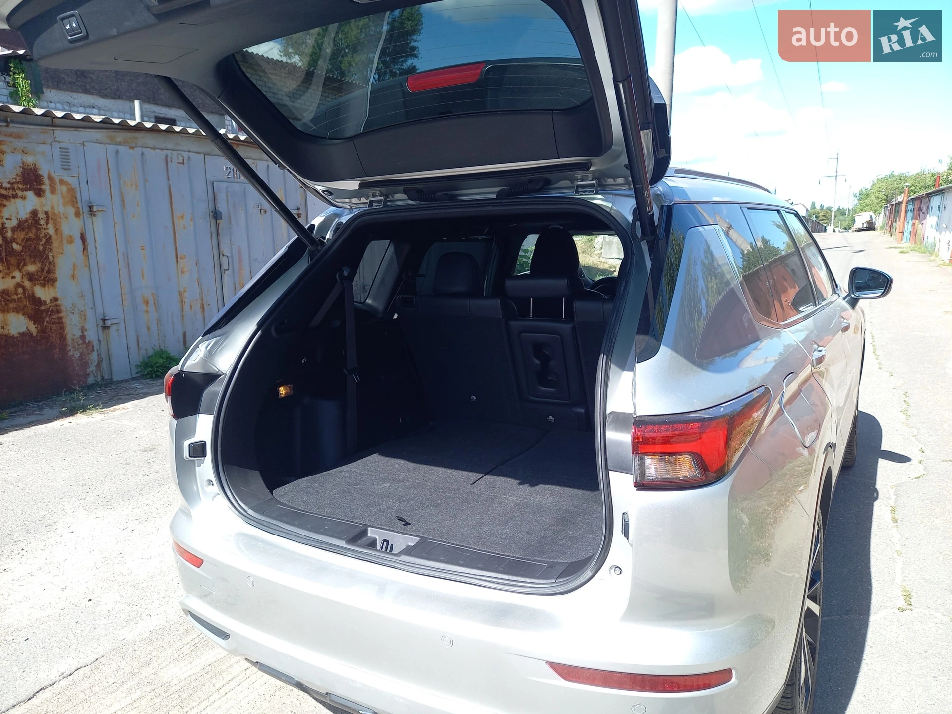 2022 Mitsubishi Outlander - мініатюра 12