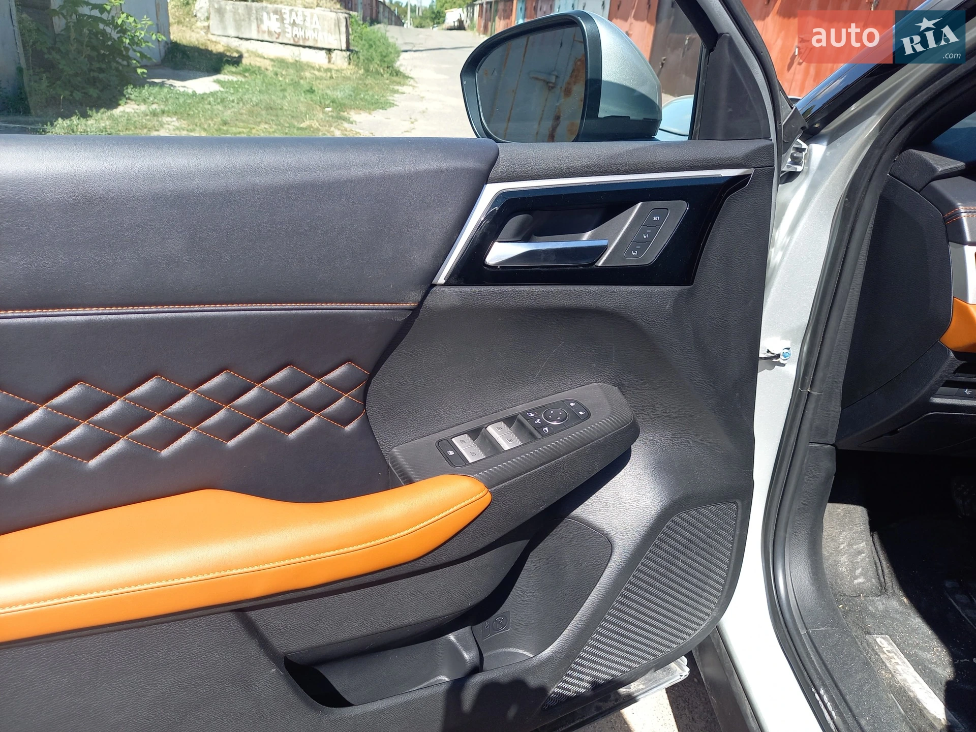 2022 Mitsubishi Outlander - мініатюра 21